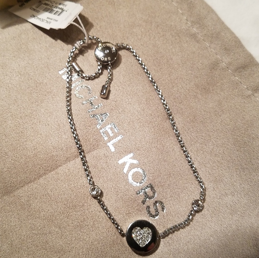 Michael Kors Pave Crystal heart bracelet - Picture 4 of 8